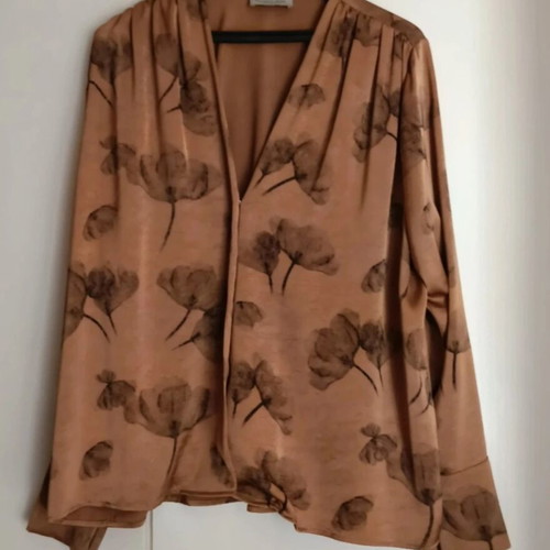 Nidodileda shirt new, brown and gold, size S
