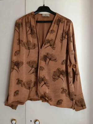 Nidodileda shirt new, brown and gold, size S