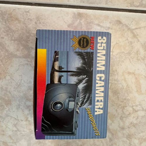 35mm Collectible Nounou Camera new