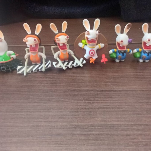Rabbids figures like new, set of 7 with cards