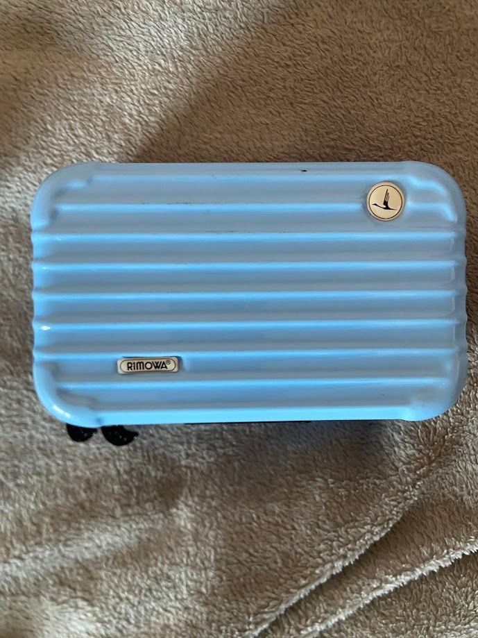 RIMOWA x Lufthansa toiletry bag used,… - € 45,00 - Vendora.cy