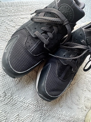 Nike Huarache refurbished sneakers black-white size 42.5