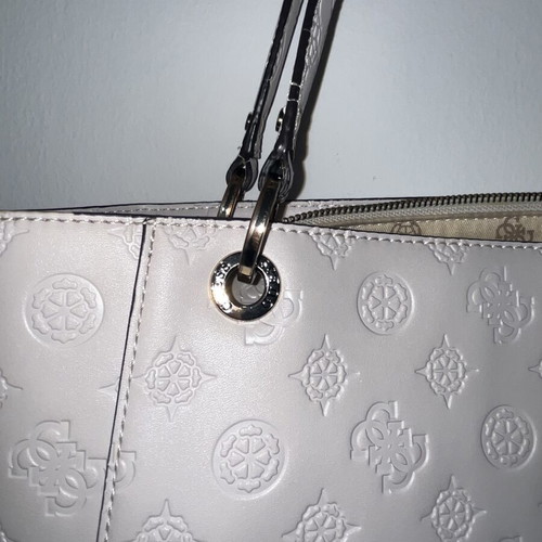 Guess shoulder bag like new