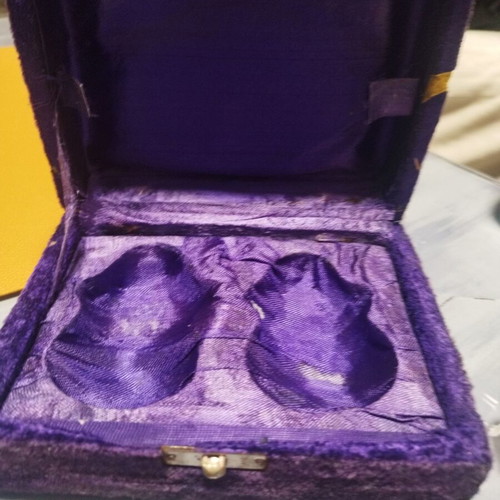 Vintage salt and pepper shaker used