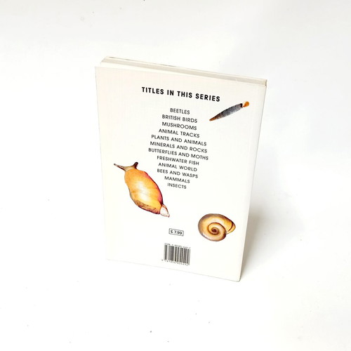 A Field Guide in Colour to Molluscs by Václav Pfleger like new