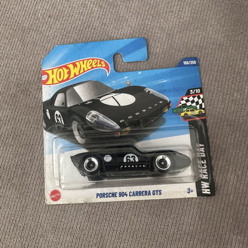 Hot Wheels Porsche 904 Carrera GTS mainline car