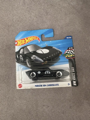 Hot Wheels Porsche 904 Carrera GTS mainline car