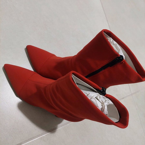 Pointed red ankle boots like new with thick heel