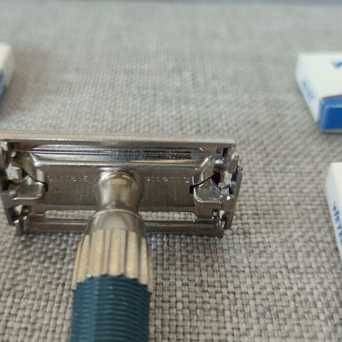 Gillette Super Slimtwist vintage razor used with gift blades