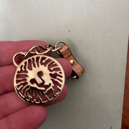 Anne Klein Lion Head Keychain accessory gold like new