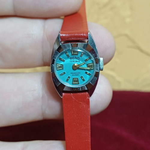BENO women's wristwatch manual winding like new