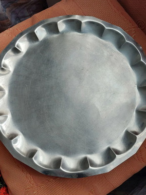 Δίσκος σερβιρίσματος vintage μεταχειρισμένος, ανοξείδωτο ατσάλι με σχέδια