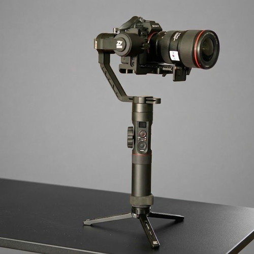 Zhiyun Crane 2 3-Axis Handheld Gimbal Stabilizer new with Follow Focus