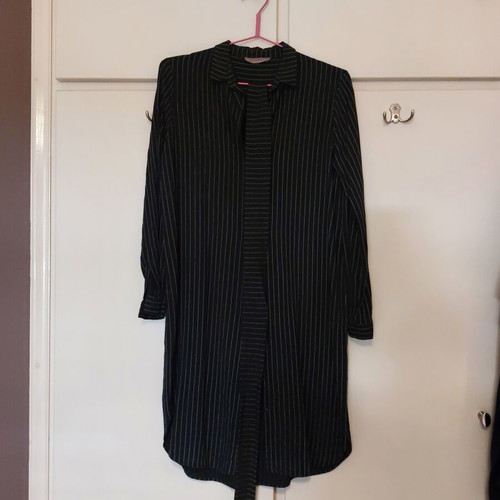 Philosophy long striped shirt small like new, black