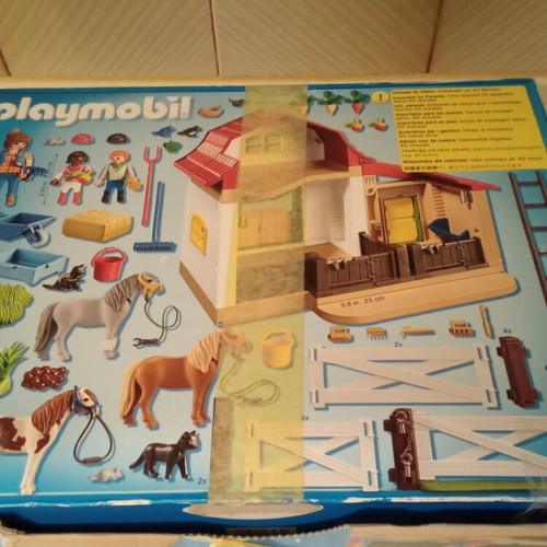 Playmobil Farm 6927 used, missing some details, extra horse