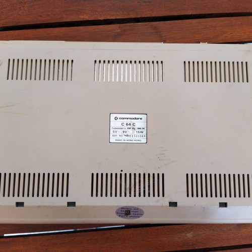 Commodore C64C used, with some missing keys and functional issues