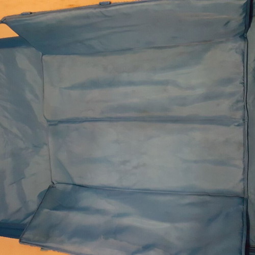Agatha Ruiz De La Prada baby crib used, blue with yellow star pockets