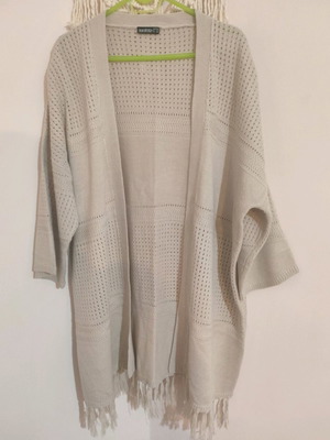 Janira knitted spring cardigan like new, beige with fringes size 46