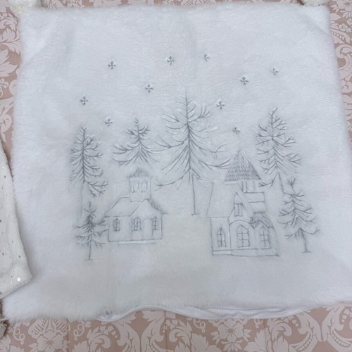 Sinsay furry pillowcases set of 3 new