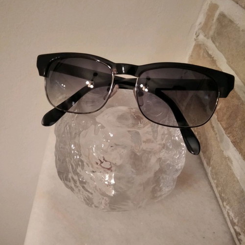 Retro kids sunglasses like new