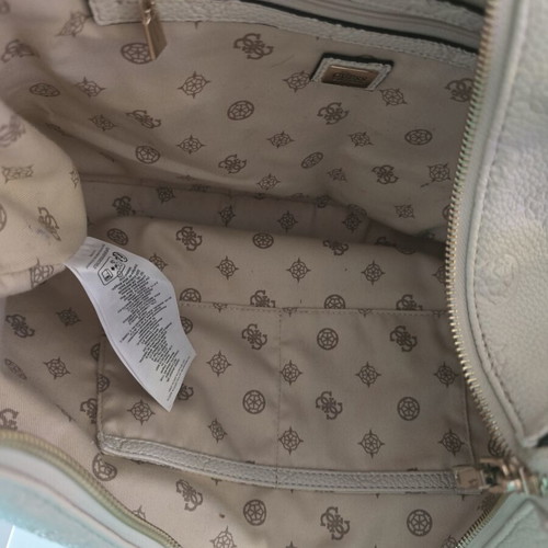 Guess shoulder bag half-moon shape like new, white