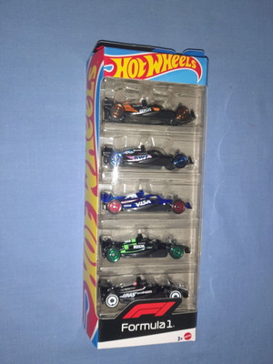 Hot Wheels Formula 1 σετ 5 καινούργια μεταλλικά αυτοκινητάκια