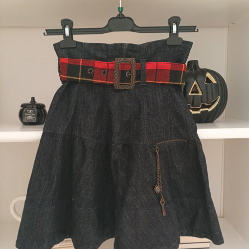 Archive Killah Y2K high-waisted denim skirt S/M, plaid belt