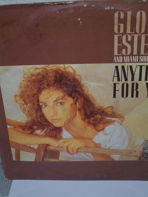 Gloria Estefan and Miami Sound Machine record new, pop