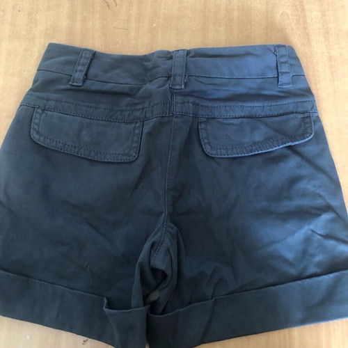 Branded men's shorts like new, size 38