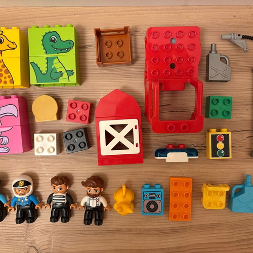 Lego Dublo figures and blocks used, pack