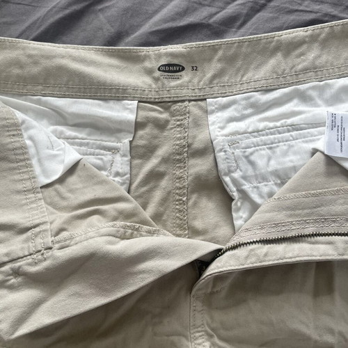 Old Navy Beige Bermuda Shorts like new, size M