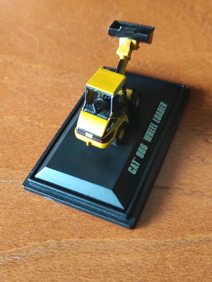 Εκσκαφέας CAT 906 Wheel Loader