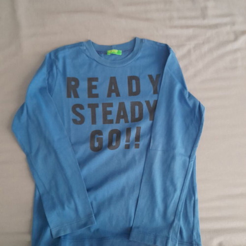 Benetton shirts used, pack of 4, 1 sweatshirt and 3 long-sleeve shirts