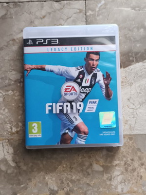 FIFA 19 Legacy Edition PS3 used in excellent condition