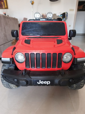 Jeep Wrangler 4x4 electric kids car with rubber wheels