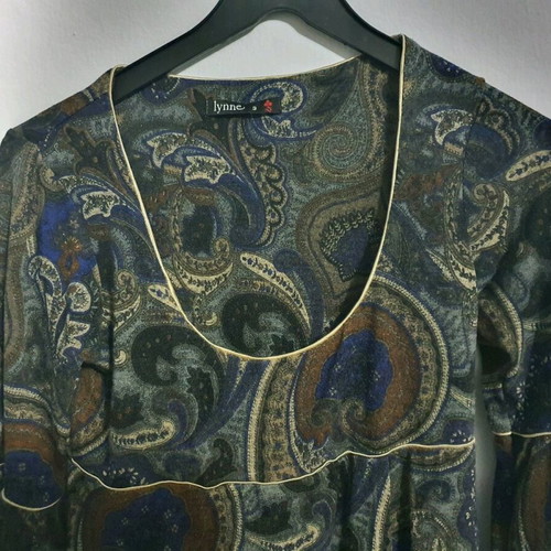 Lynne 3 dress multicolored like new, one size