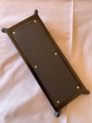 Guitar footrest like new with adjustable height and anti-slip base