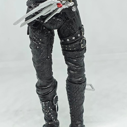 Edward Scissorhands collectible figure 18cm like new