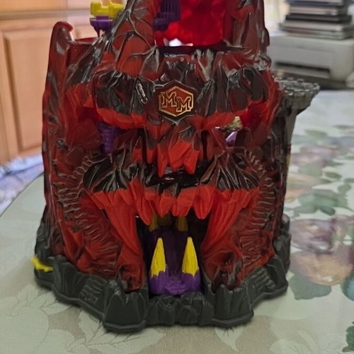 Mighty Max Skull Mountain Playset used