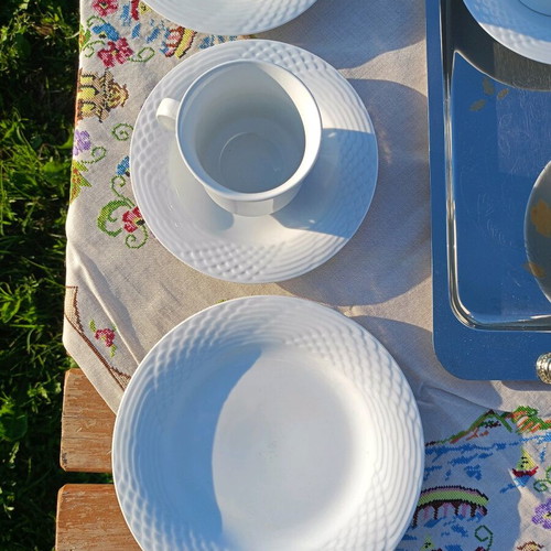 Lynns Fine China coffee cups and saucers new, set of 18 pieces