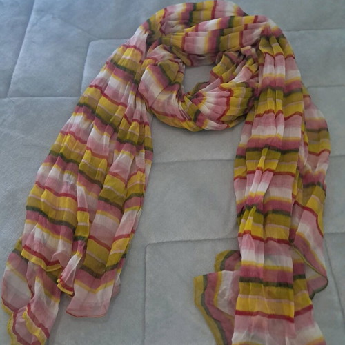 Benetton scarf colorful striped like new, spring-summer