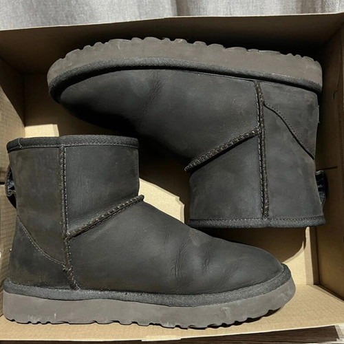Ugg Classic Mini Boots used, waterproof leather, size 38 brown
