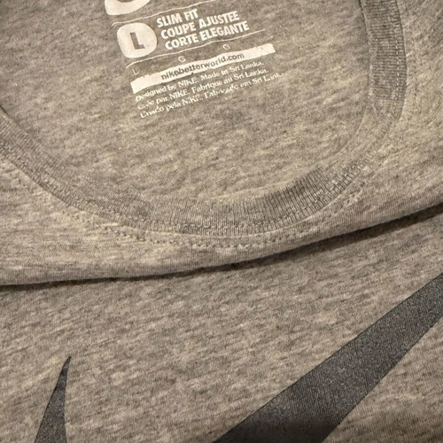 Nike women's short-sleeve T-shirt size L like new, gray