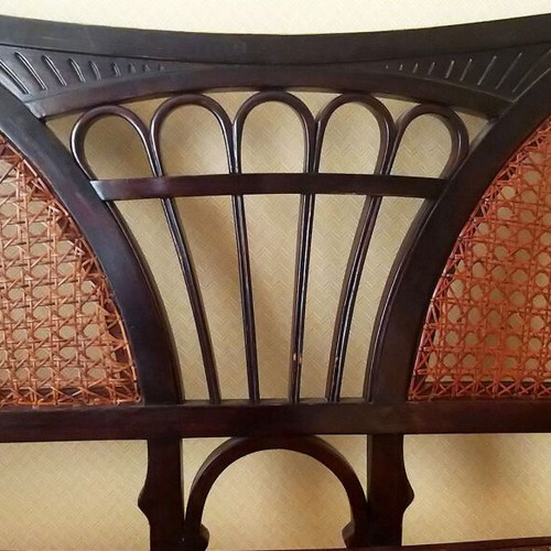 Gebrüder Thonet Settee like new, bent beech wood, Wien design