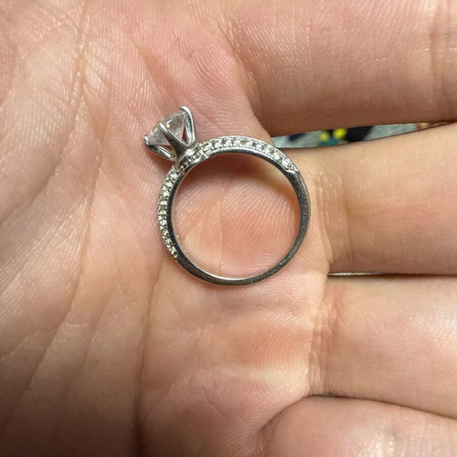 Silver engagement ring new, gray