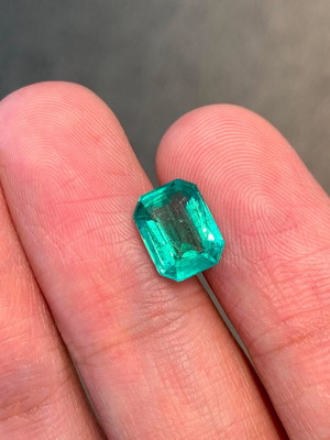 Emerald Zambia 2.80 ct new, emerald cut, deep green