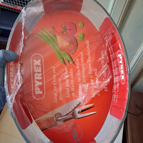 Pyrex Oval Baking Dish 39×27 cm New
