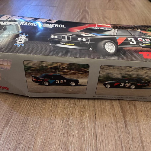 Taiyo M3 vintage remote control car used, collectible 80s