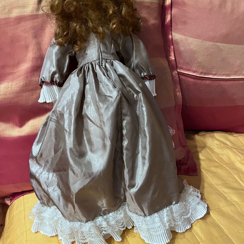 Porcelain doll vintage with detailed dress, 40cm