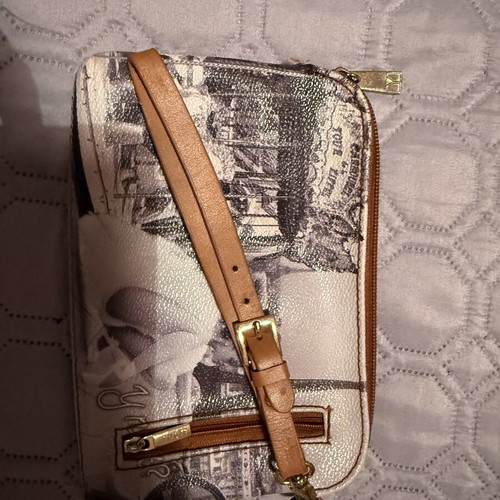 Y Not? Wallet-pouch like new, white and gray